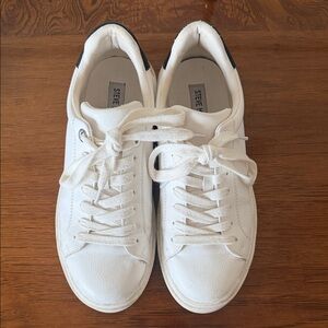 Steve Madden Catcher Women’s Sneakers Size 8